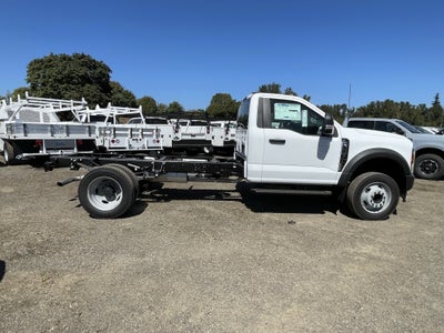 2026 Ford Super Duty F-550 DRW XL 2WD Reg Cab 169 WB 84 CA