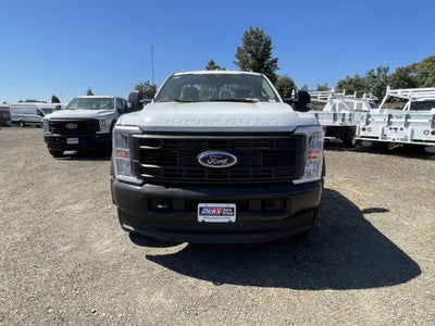 2026 Ford Super Duty F-550 DRW XL 2WD Reg Cab 169 WB 84 CA
