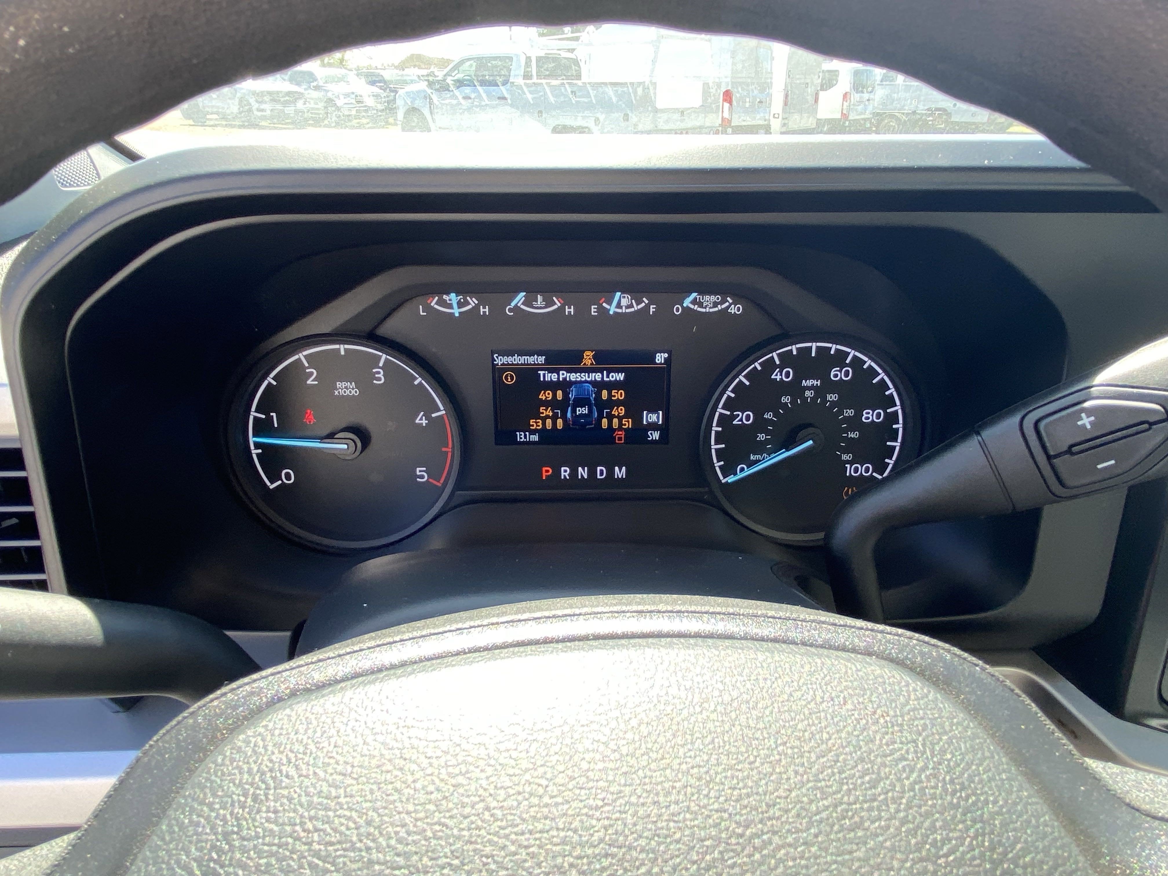 2025 Ford Super Duty F-350 DRW XL 4WD Reg Cab 145 WB 60 CA