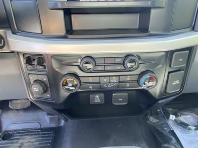 2025 Ford Super Duty F-350 DRW XL 4WD Reg Cab 145 WB 60 CA