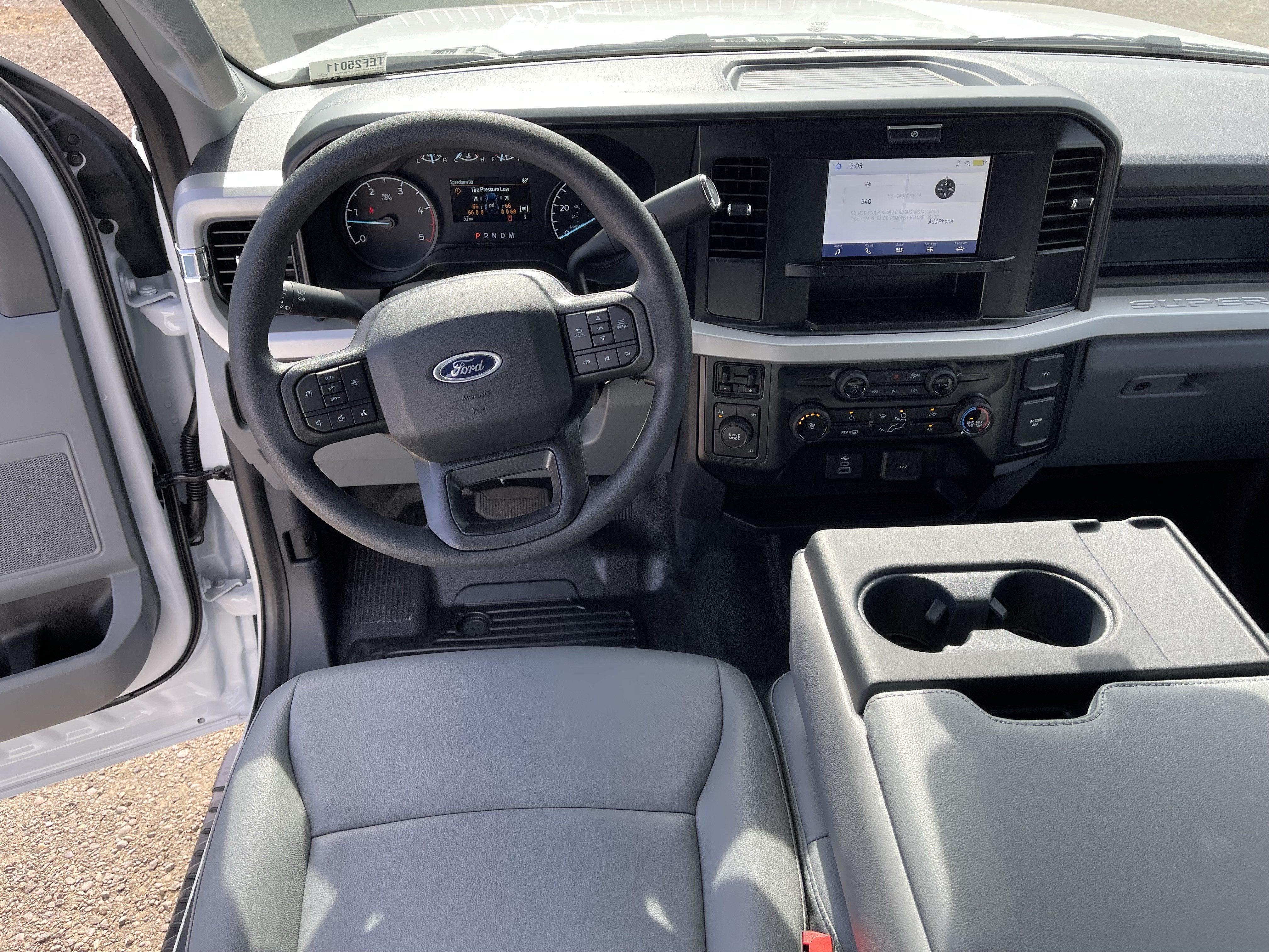 2026 Ford Super Duty F-550 DRW XL 4WD Crew Cab 203 WB 84 CA