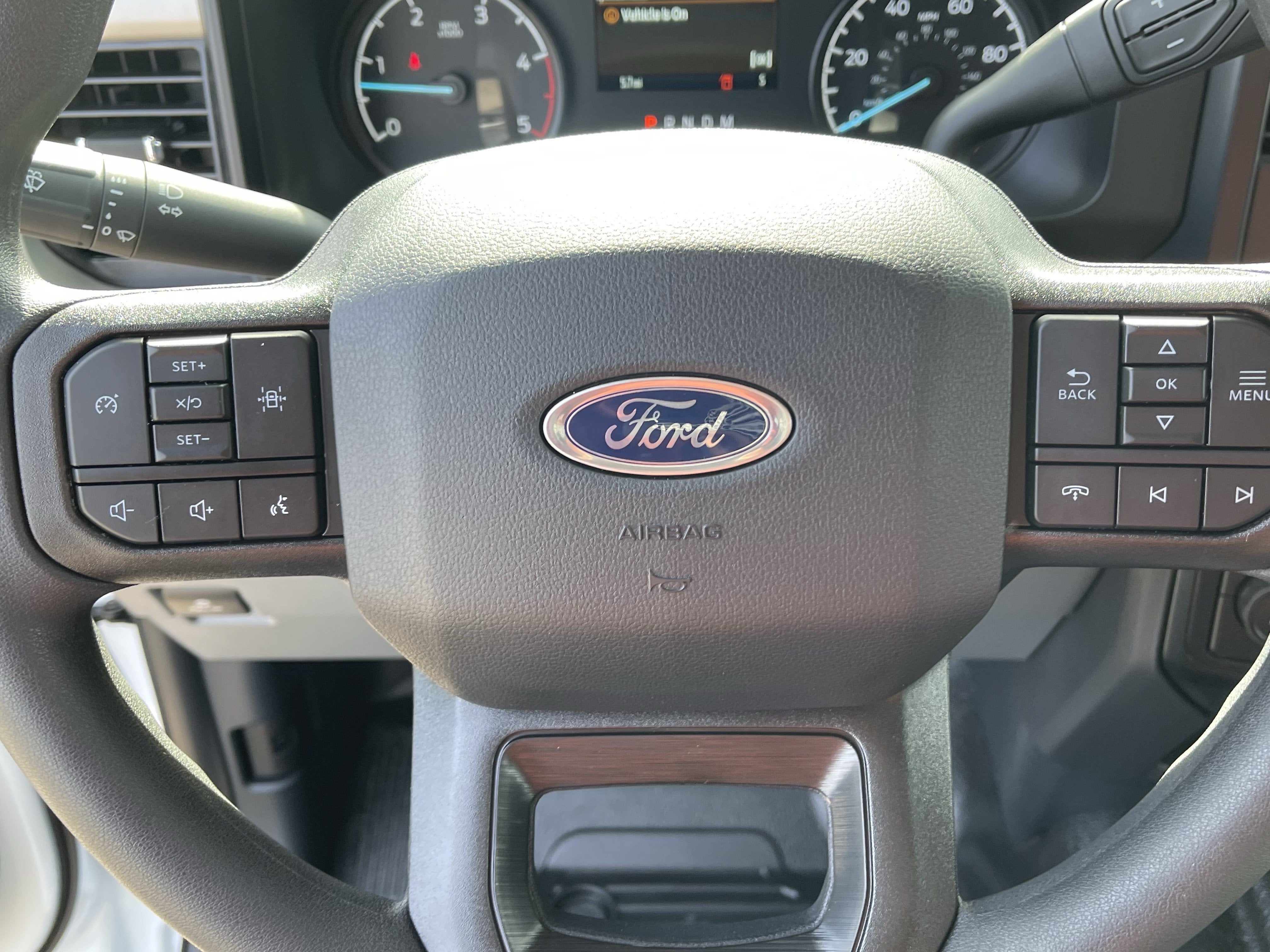 2026 Ford Super Duty F-550 DRW XL 4WD Crew Cab 203 WB 84 CA
