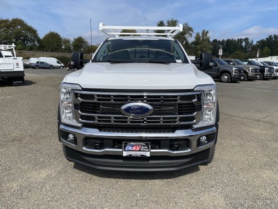 2026 Ford Super Duty F-550 DRW XL 4WD Crew Cab 203 WB 84 CA