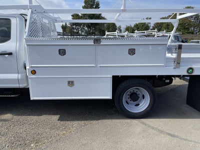 2026 Ford Super Duty F-550 DRW XL 4WD Crew Cab 203 WB 84 CA