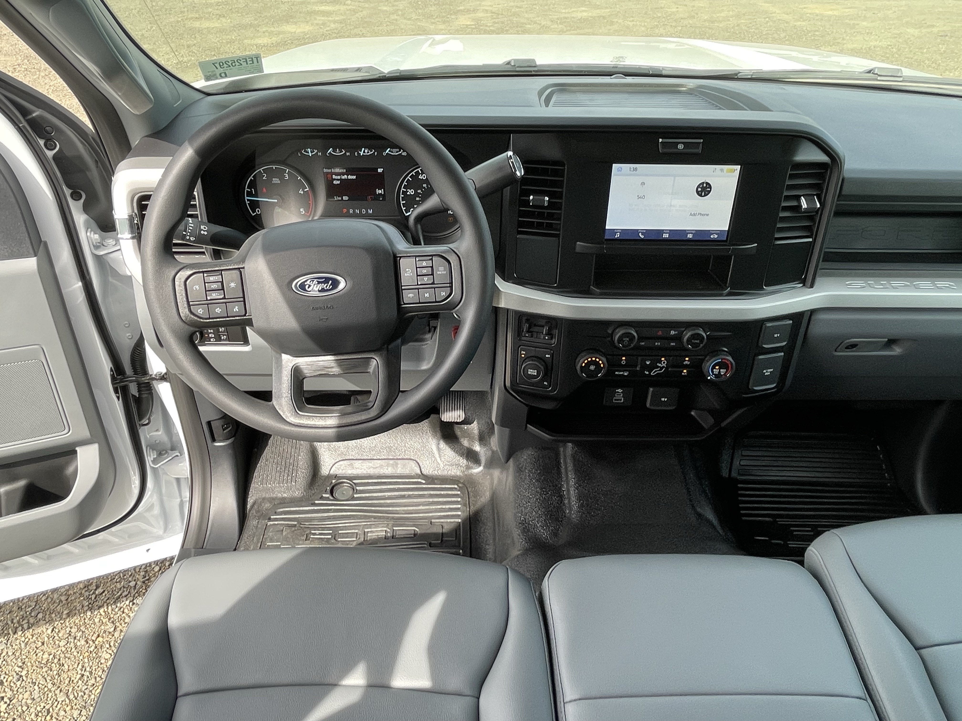 2026 Ford Super Duty F-550 DRW XL 4WD Crew Cab 203 WB 84 CA