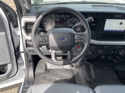 2026 Ford Super Duty F-550 DRW XL 4WD Crew Cab 203 WB 84 CA