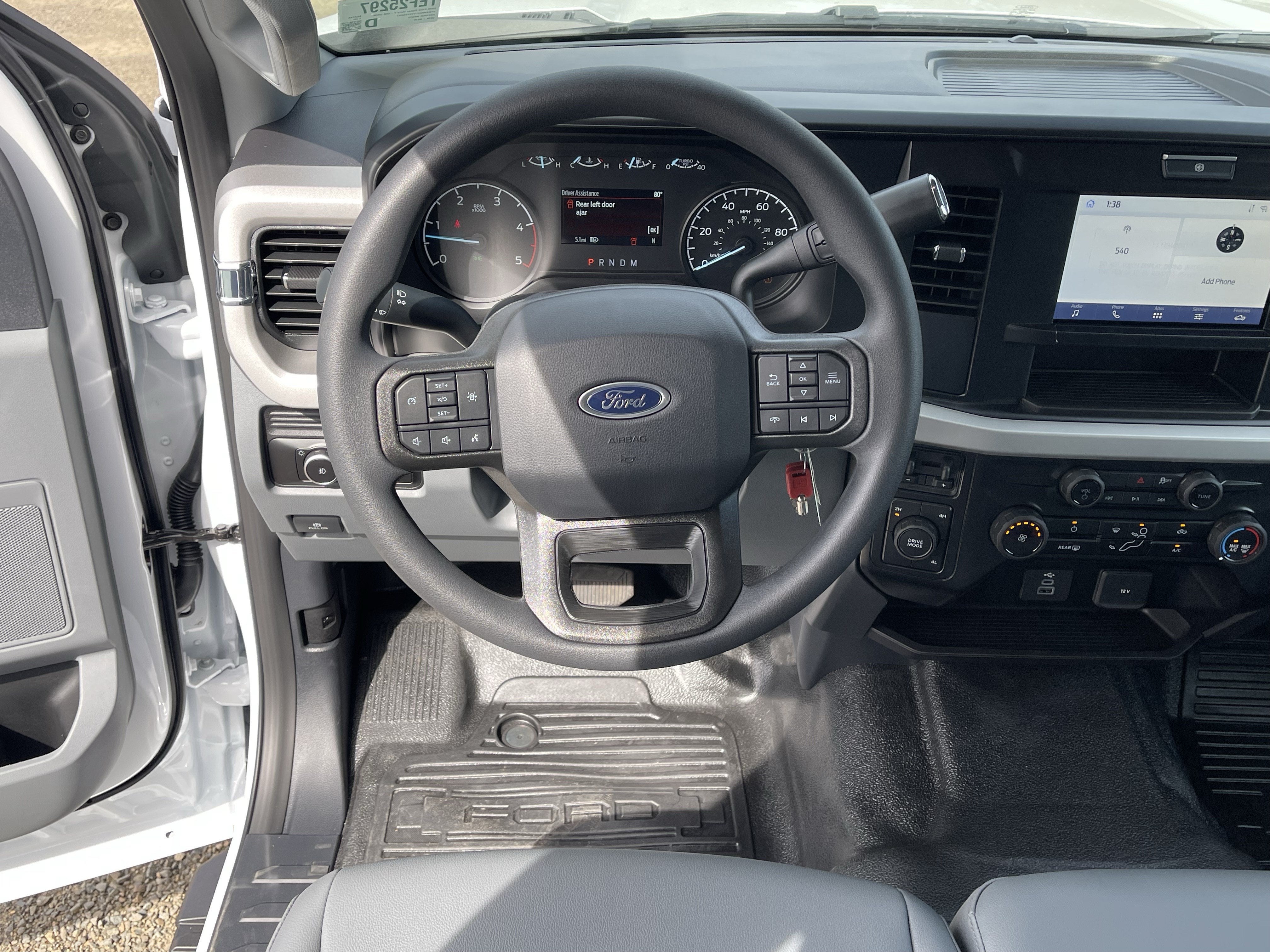 2026 Ford Super Duty F-550 DRW XL 4WD Crew Cab 203 WB 84 CA