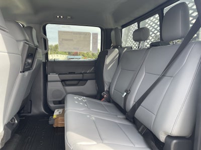 2026 Ford Super Duty F-550 DRW XL 4WD Crew Cab 203 WB 84 CA