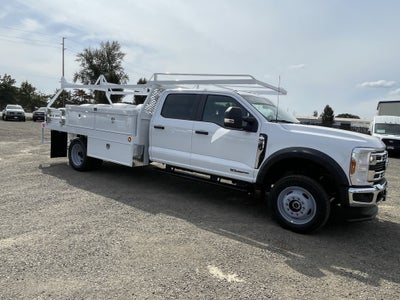 2026 Ford Super Duty F-550 DRW XL 4WD Crew Cab 203 WB 84 CA