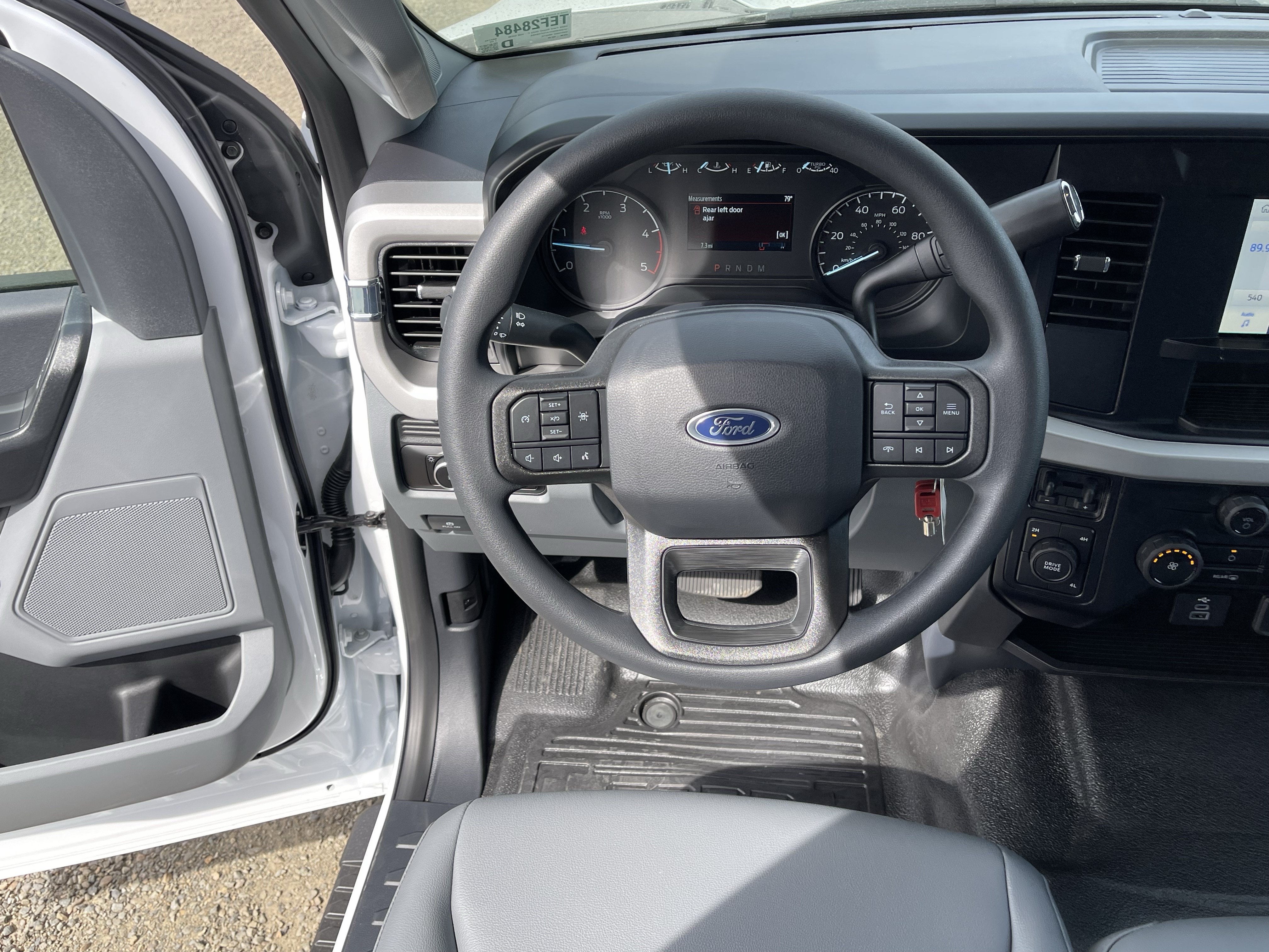 2026 Ford Super Duty F-550 DRW XL 4WD Crew Cab 203 WB 84 CA