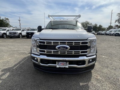2026 Ford Super Duty F-550 DRW XL 4WD Crew Cab 203 WB 84 CA