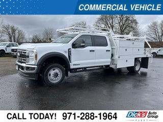 2026 Ford Super Duty F-550 DRW XL 4WD Crew Cab 203 WB 84 CA
