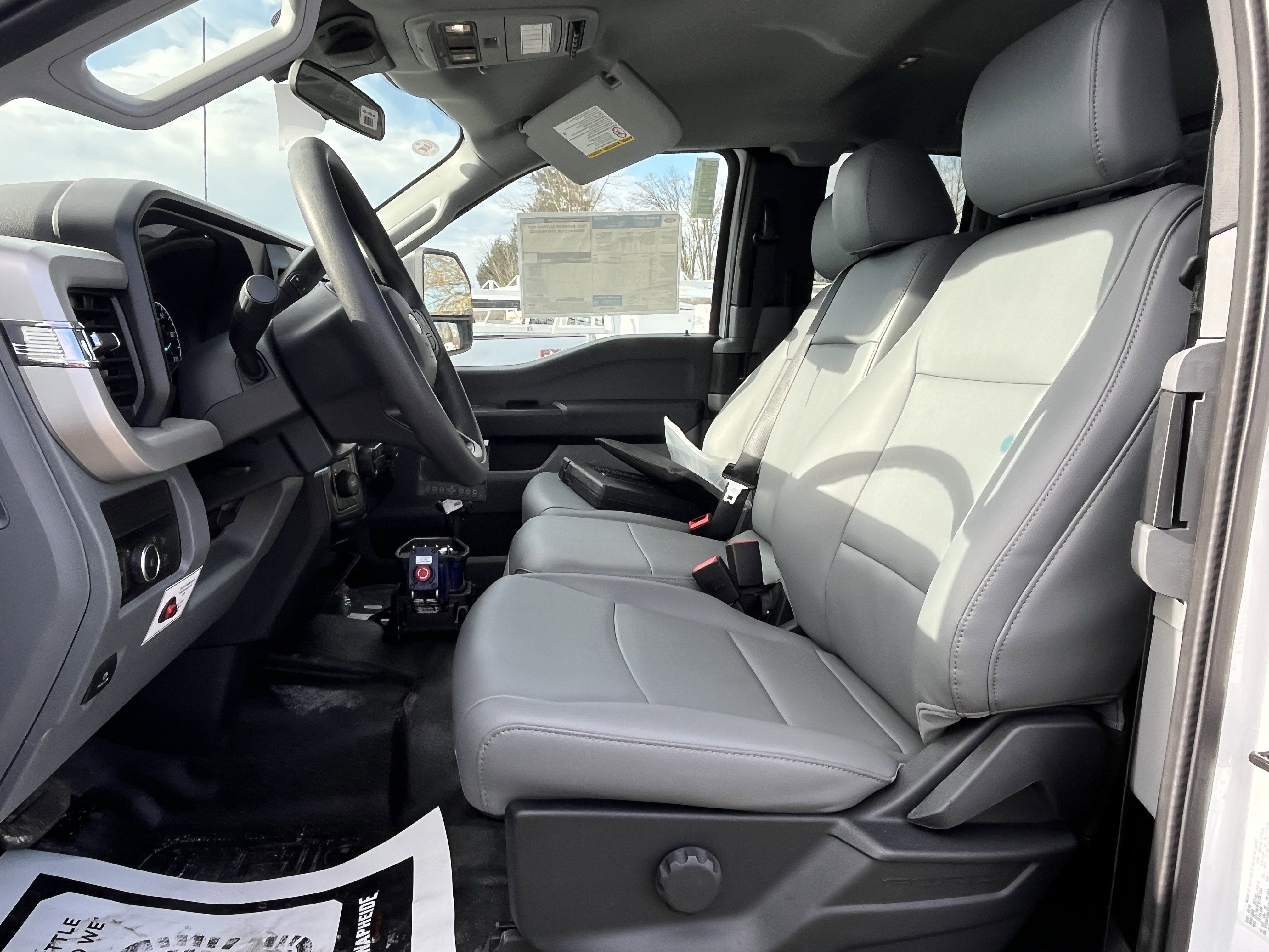 2026 Ford Super Duty F-550 DRW XL 4WD SuperCab 168 WB 60 CA