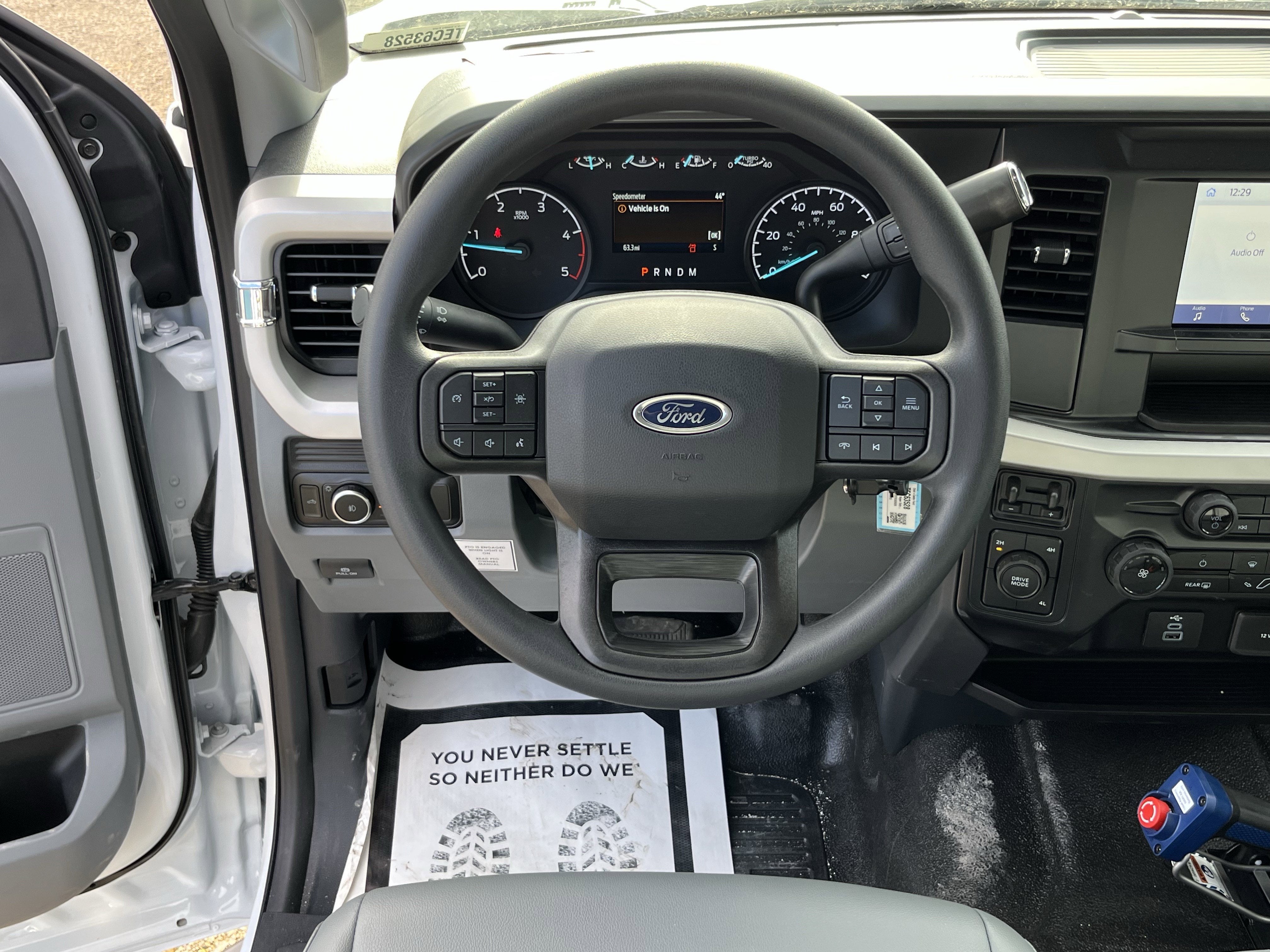 2026 Ford Super Duty F-550 DRW XL 4WD SuperCab 168 WB 60 CA