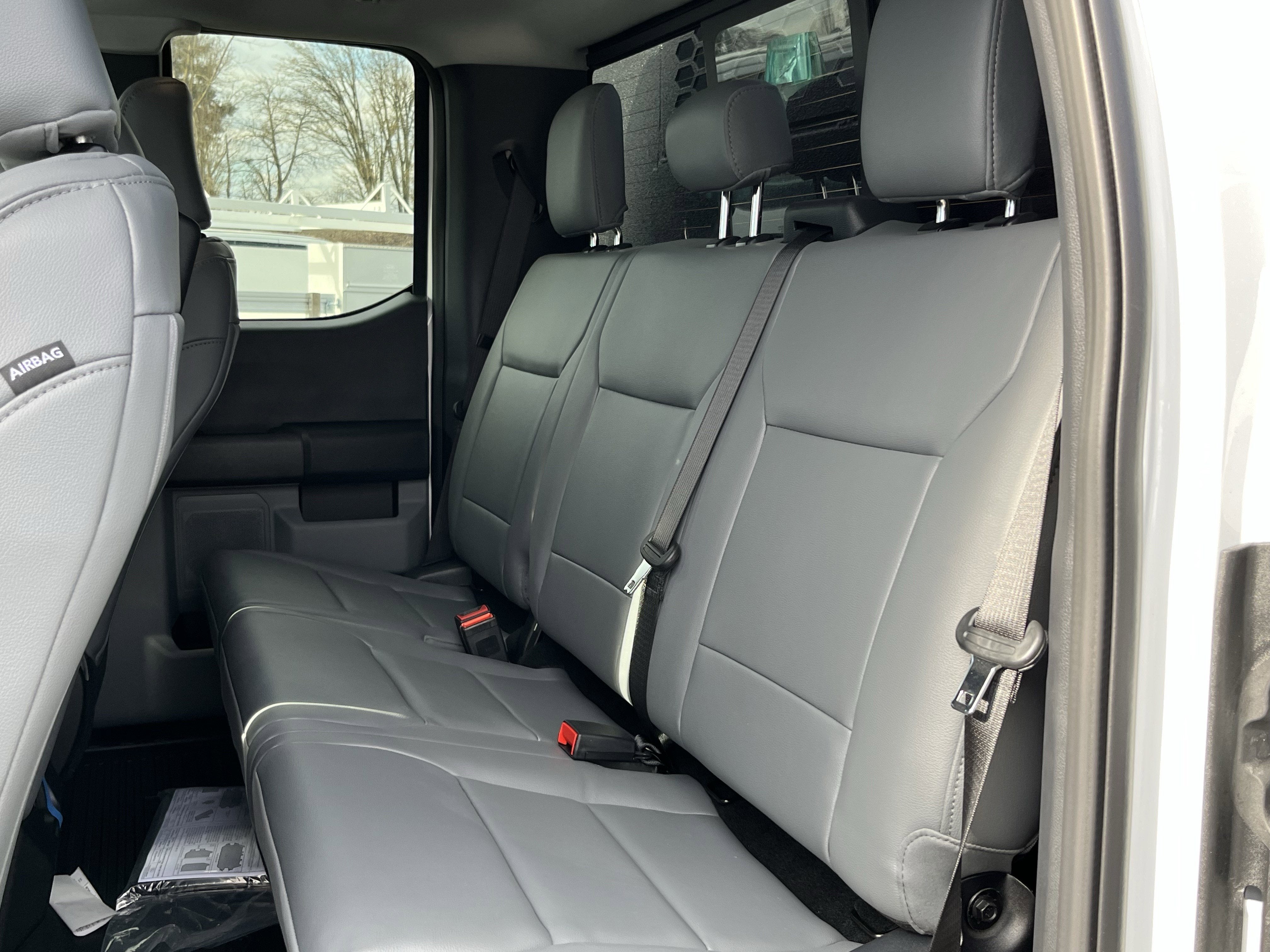 2026 Ford Super Duty F-550 DRW XL 4WD SuperCab 168 WB 60 CA