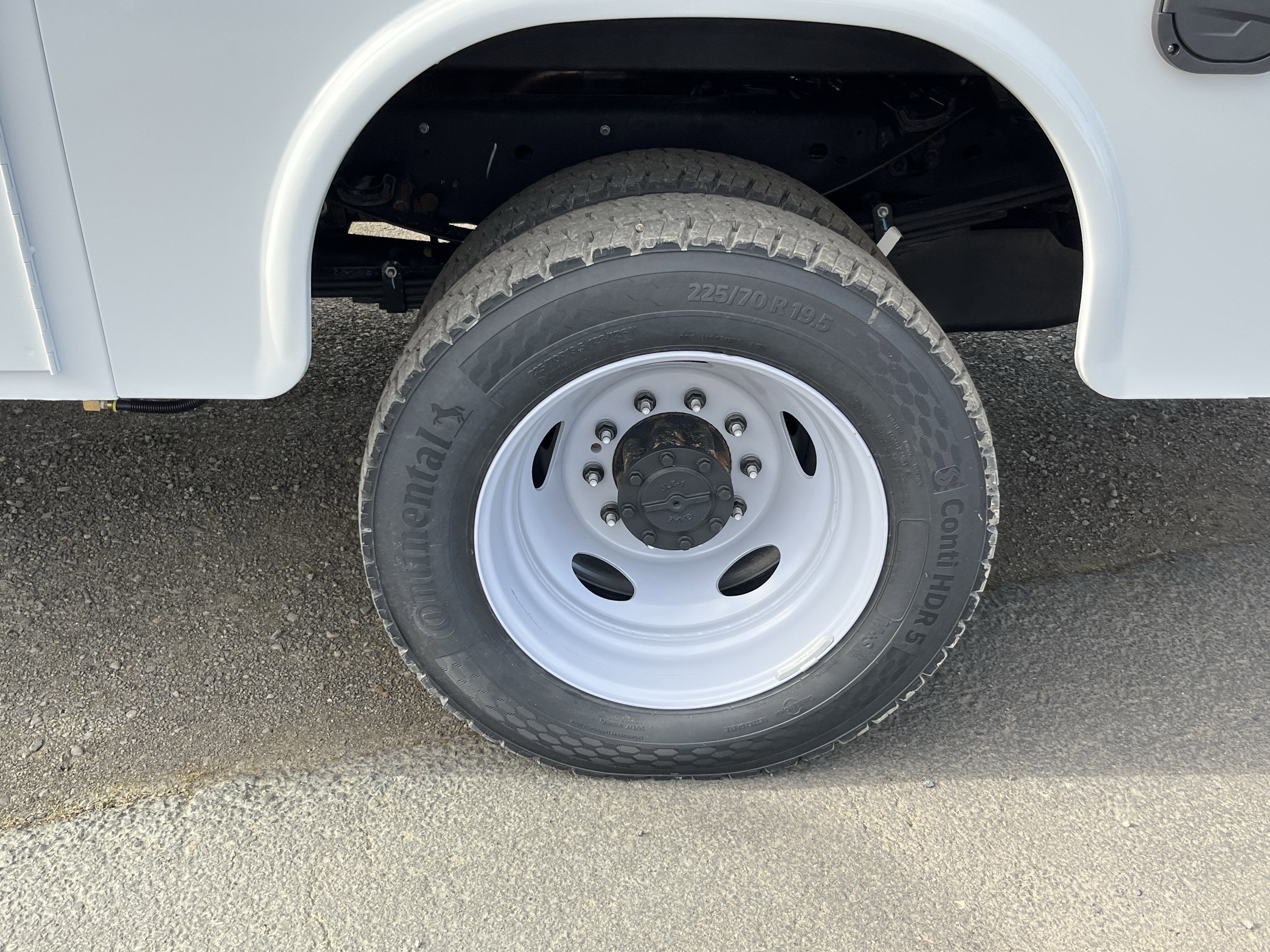 2026 Ford Super Duty F-550 DRW XL 4WD SuperCab 168 WB 60 CA