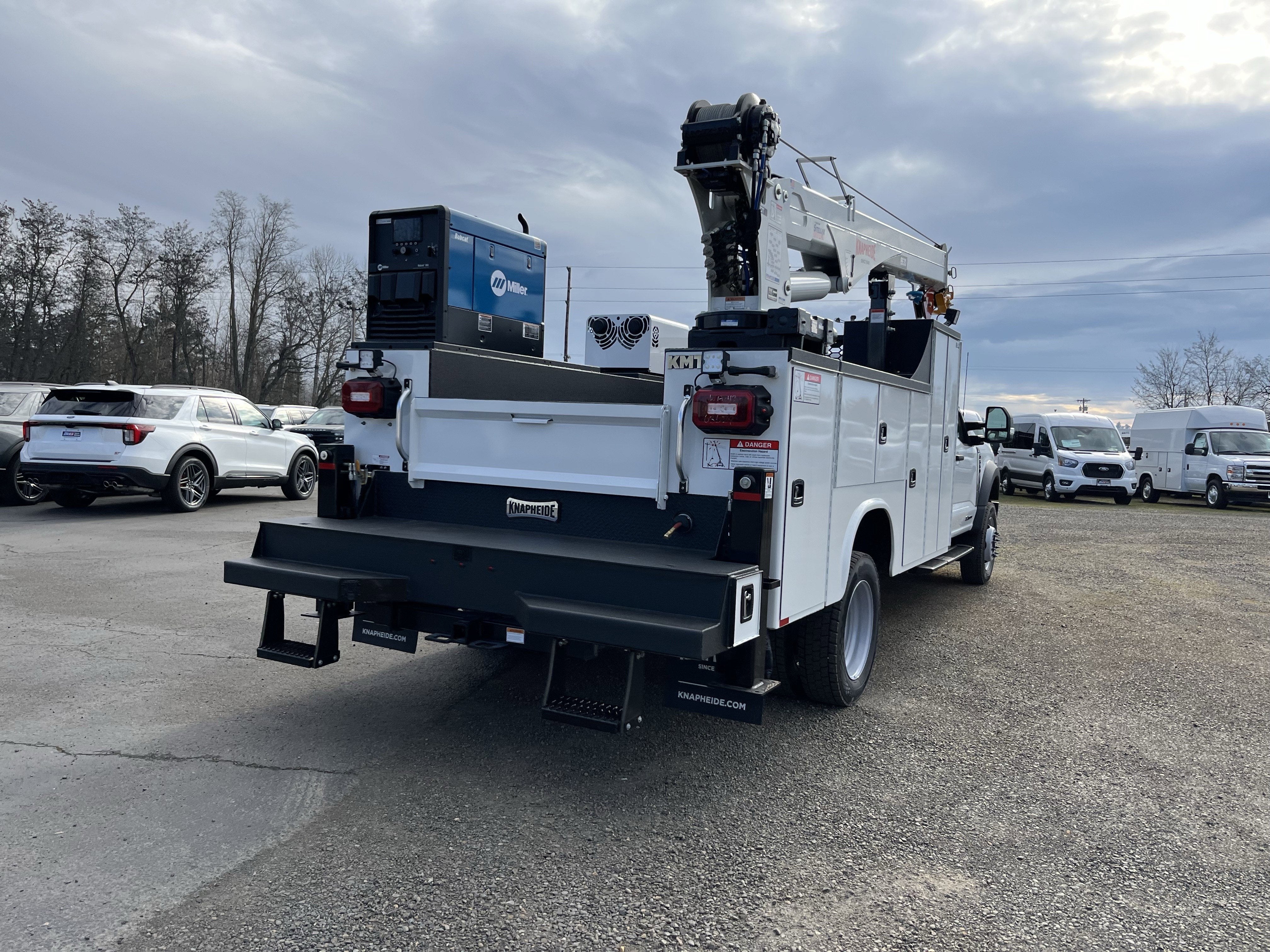 2026 Ford Super Duty F-550 DRW XL 4WD SuperCab 168 WB 60 CA