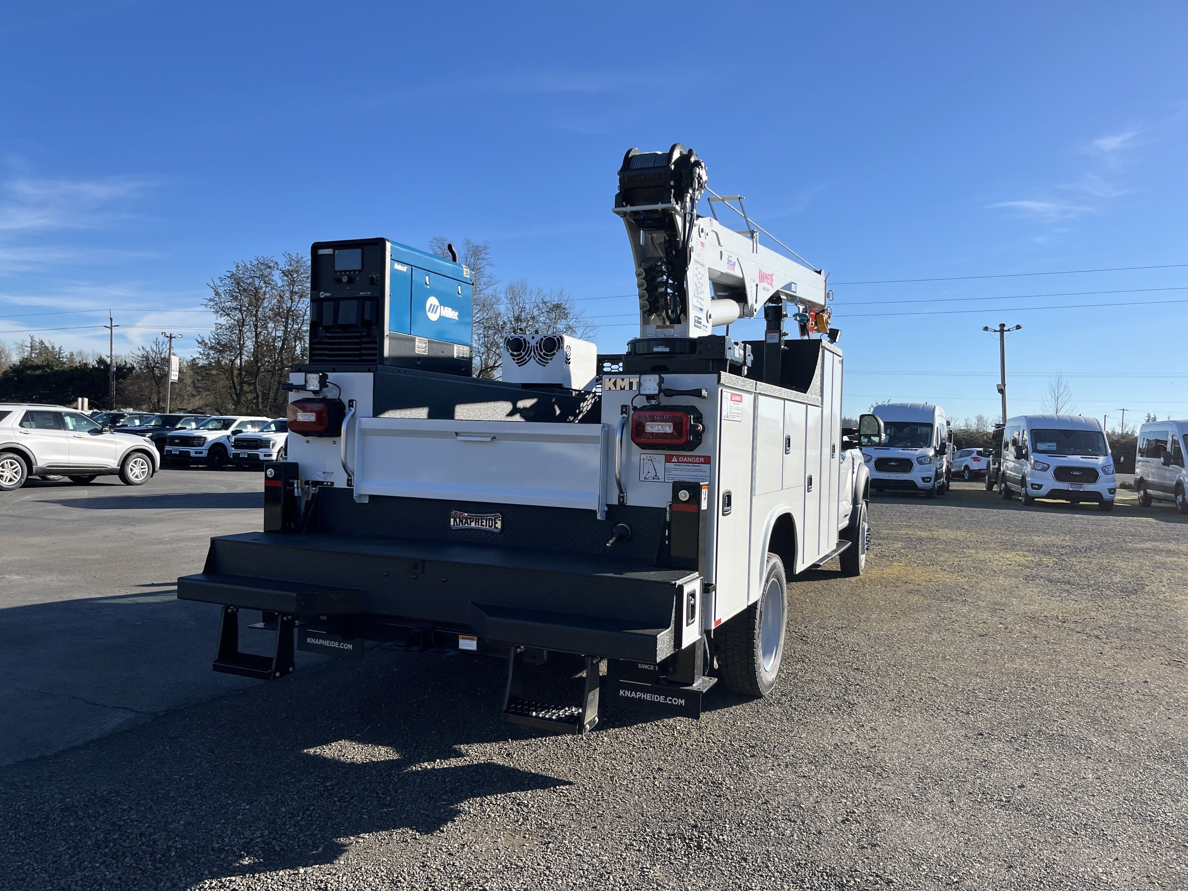 2026 Ford Super Duty F-550 DRW XL 4WD SuperCab 168 WB 60 CA