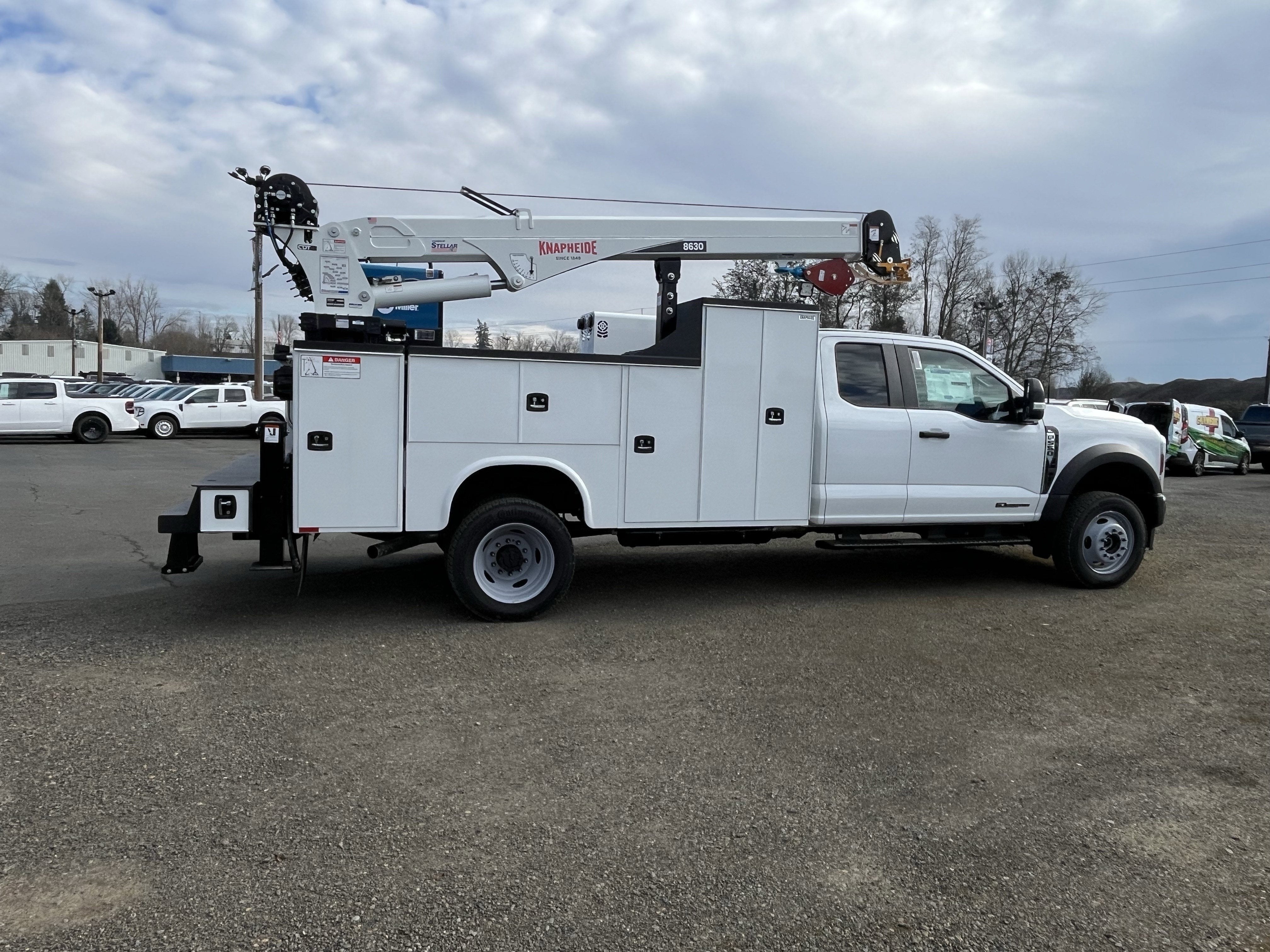 2026 Ford Super Duty F-550 DRW XL 4WD SuperCab 168 WB 60 CA