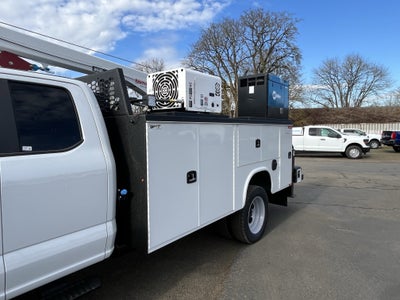 2026 Ford Super Duty F-550 DRW XL 4WD SuperCab 168 WB 60 CA