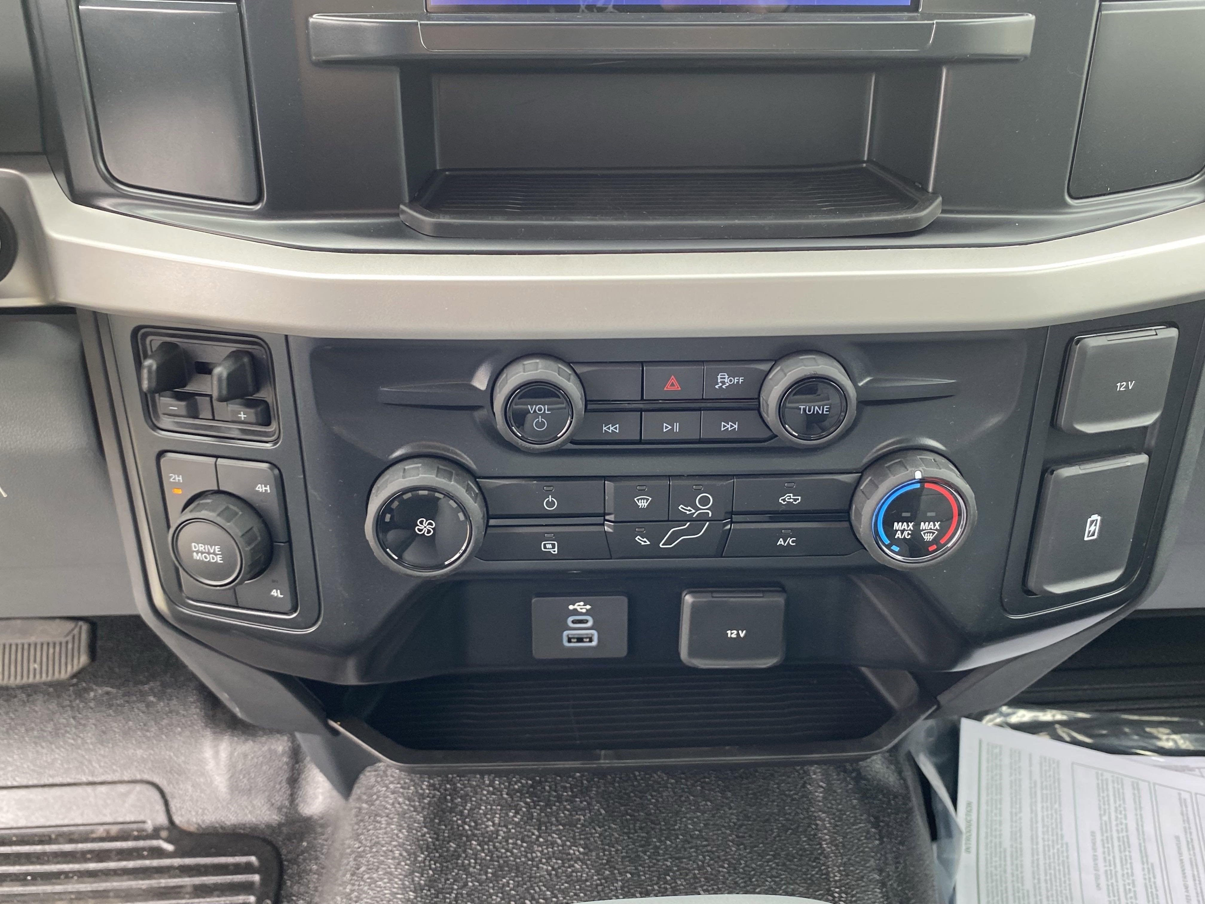 2025 Ford Super Duty F-450 DRW XL