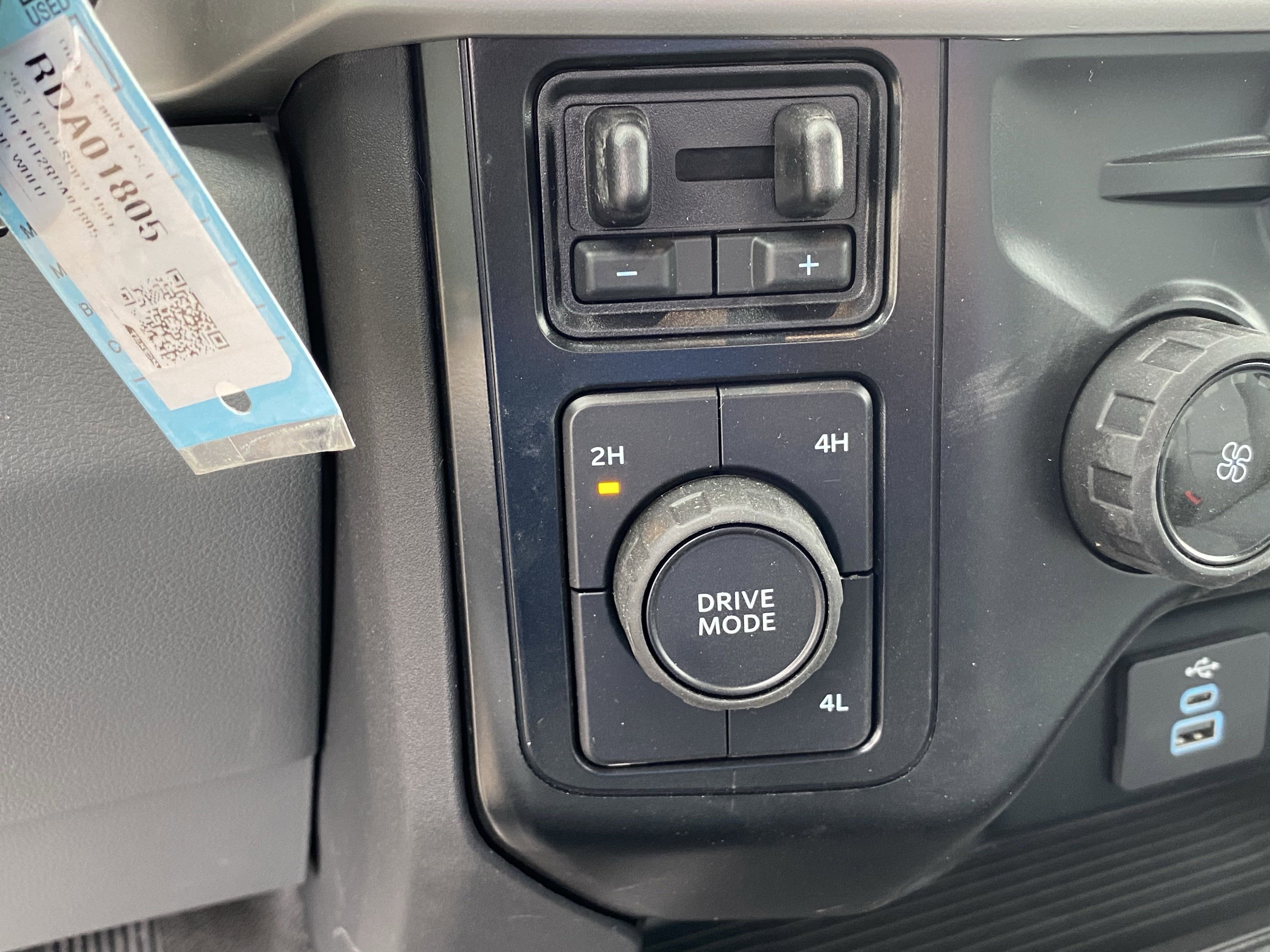 2024 Ford Super Duty F-450 DRW XL