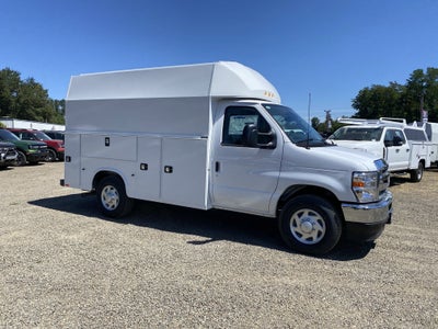 2026 Ford E-Series Cutaway E-350 SRW 138 WB