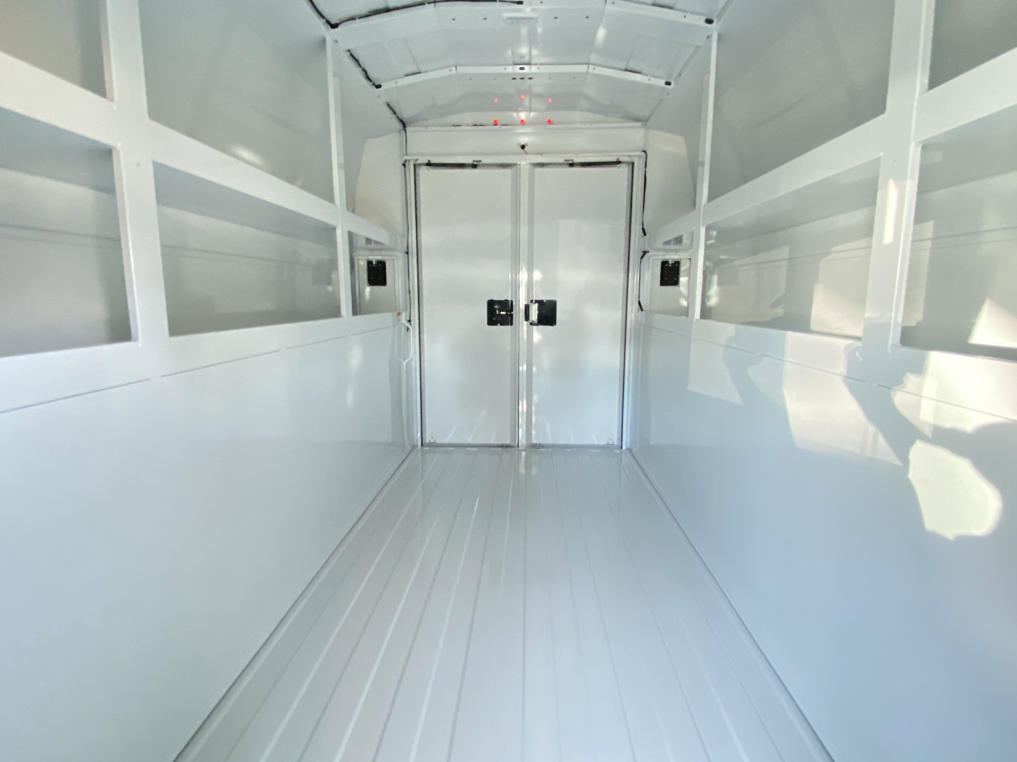 2026 Ford E-Series Cutaway E-350 SRW 138 WB