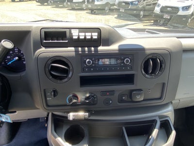 2026 Ford E-Series Cutaway E-350 SRW 138 WB