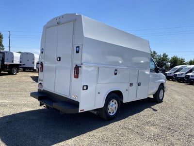 2026 Ford E-Series Cutaway E-350 SRW 138 WB