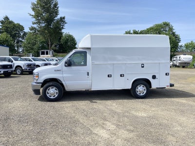 2026 Ford E-Series Cutaway E-350 SRW 138 WB