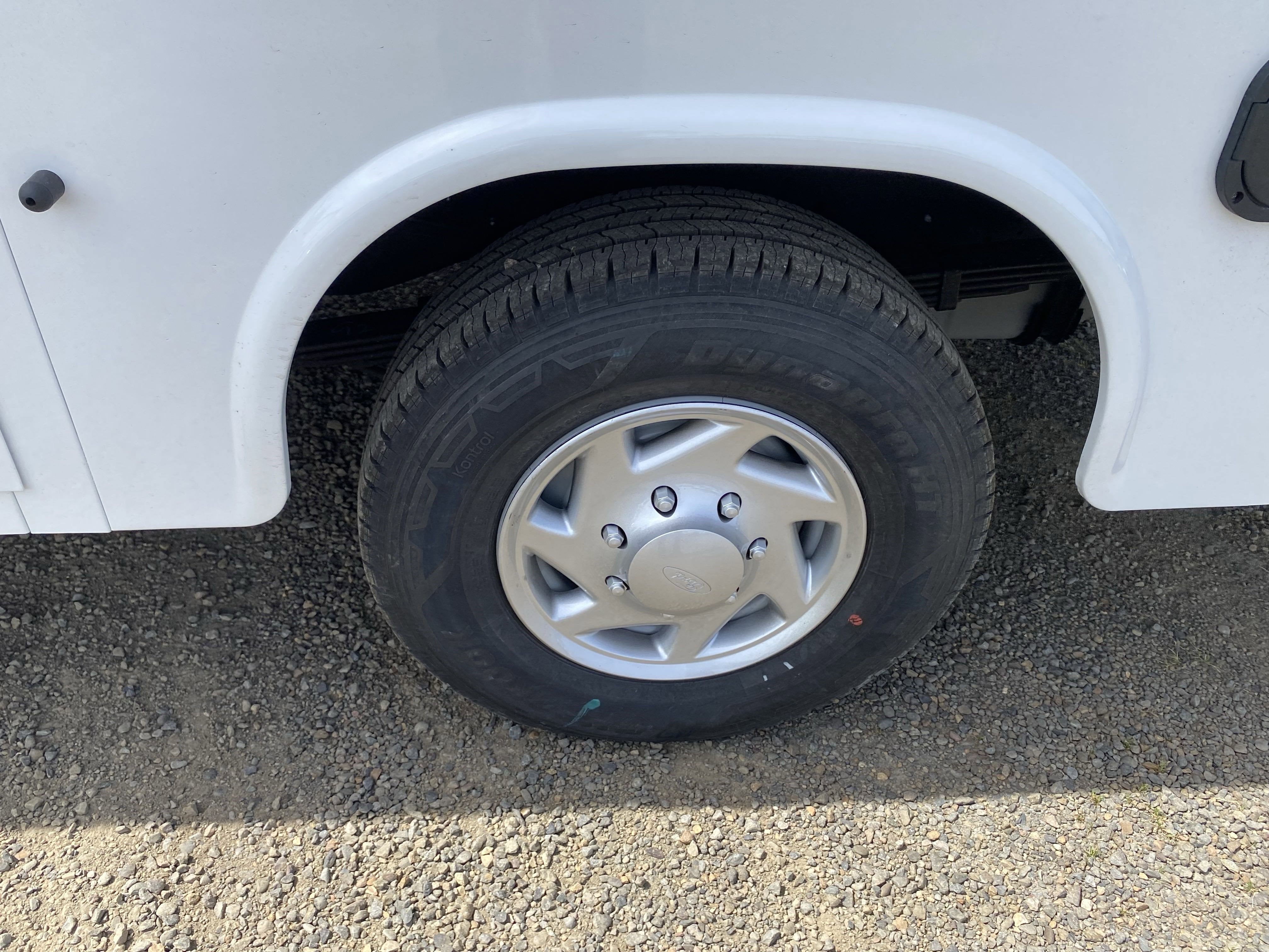 2026 Ford E-Series Cutaway E-350 SRW 138 WB