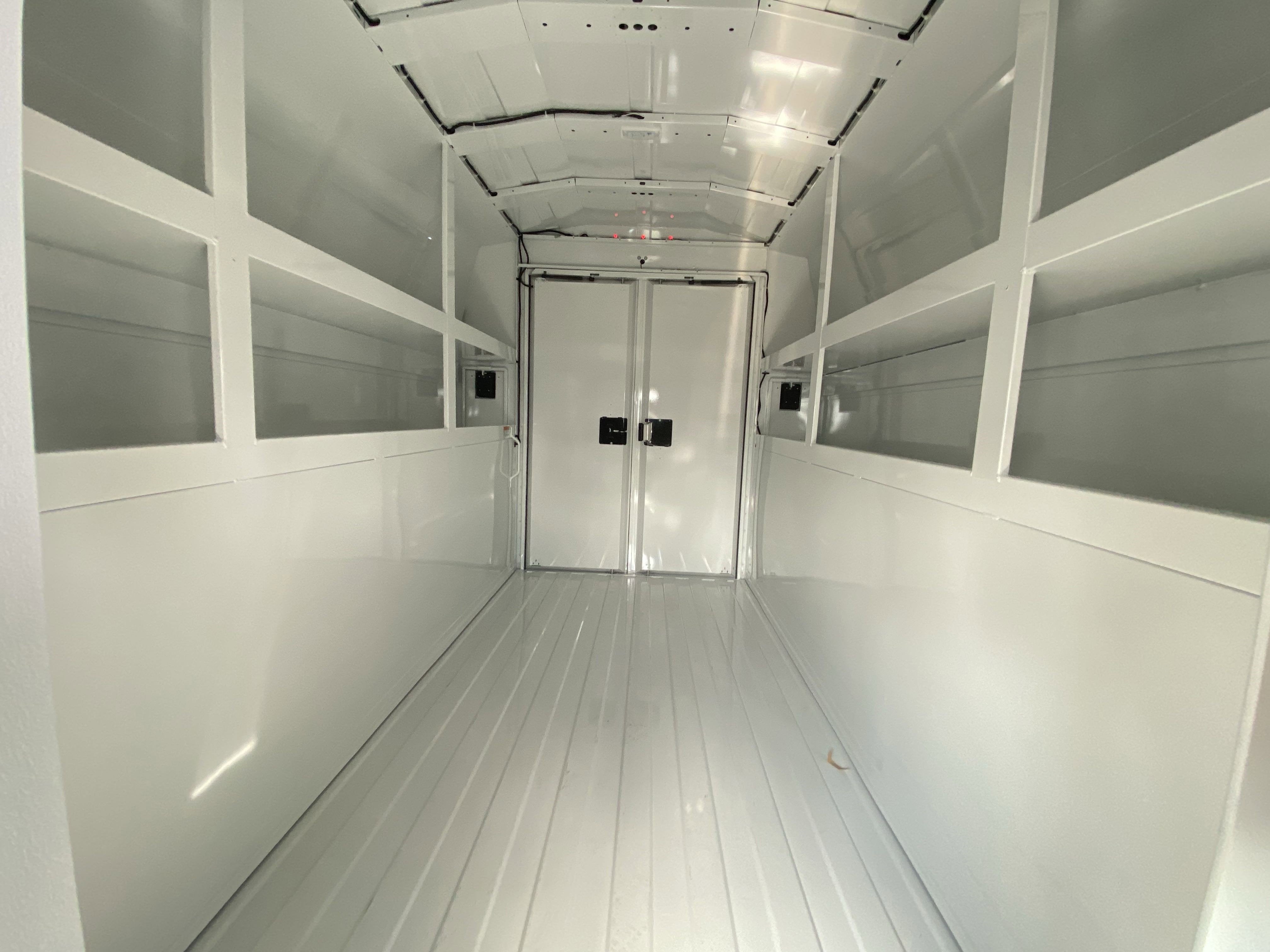 2026 Ford E-Series Cutaway E-350 SRW 138 WB