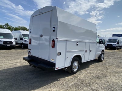 2026 Ford E-Series Cutaway E-350 SRW 138 WB