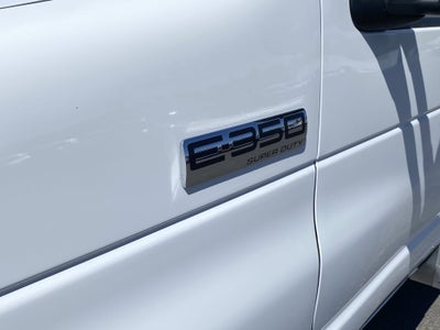 2025 Ford E-Series Cutaway E-350 SRW
