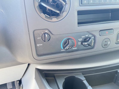 2025 Ford E-Series Cutaway E-350 SRW