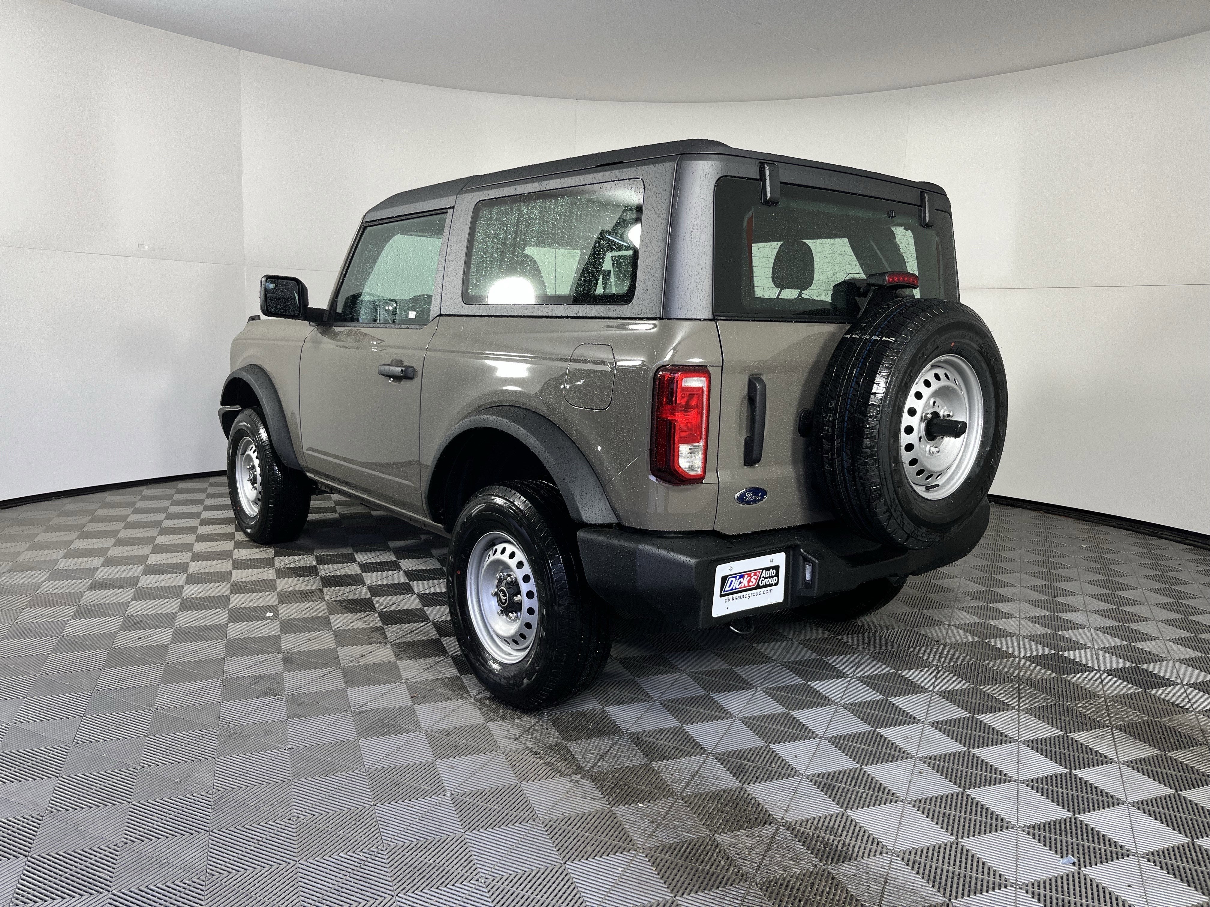 2025 Ford Bronco Base