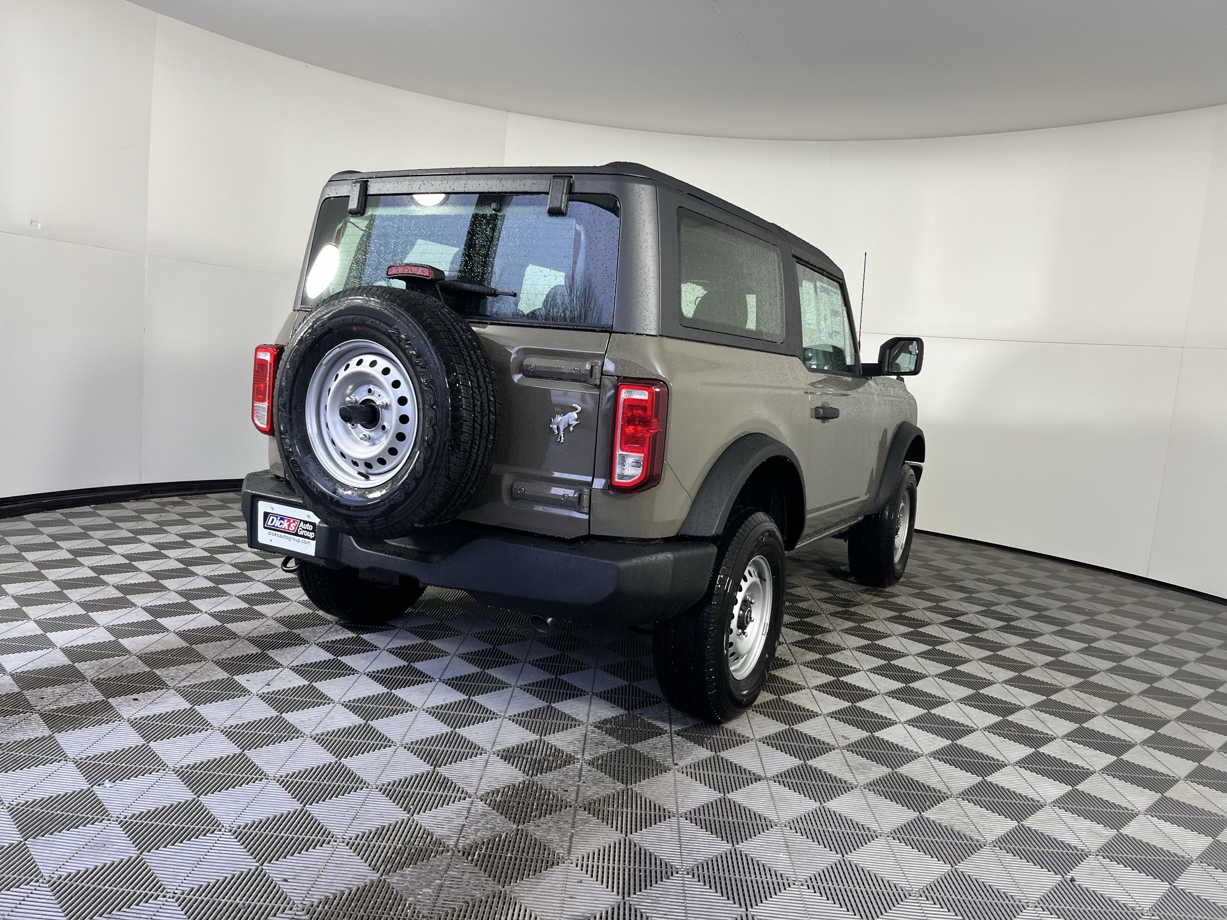 2025 Ford Bronco Base