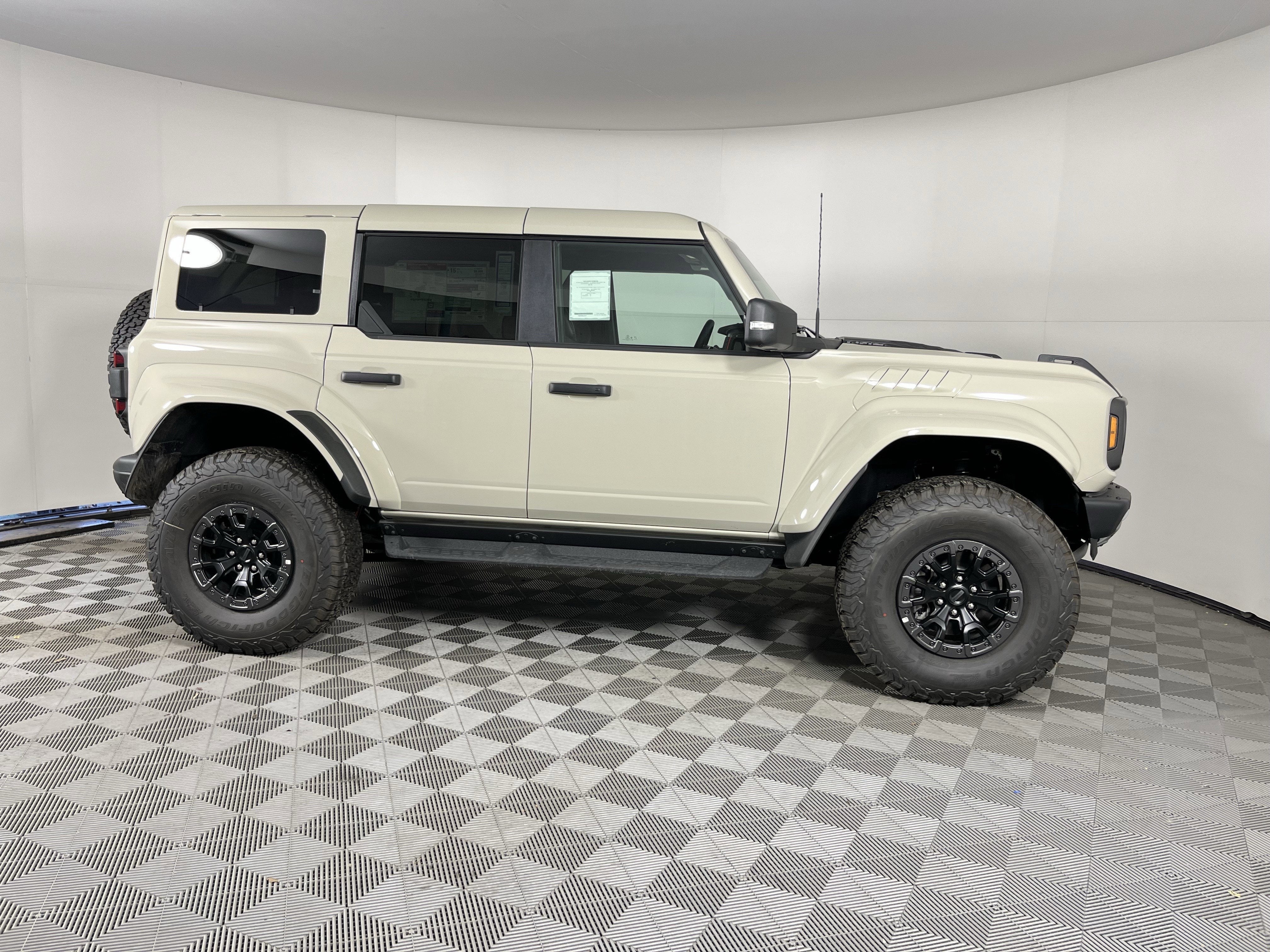 2025 Ford Bronco Raptor