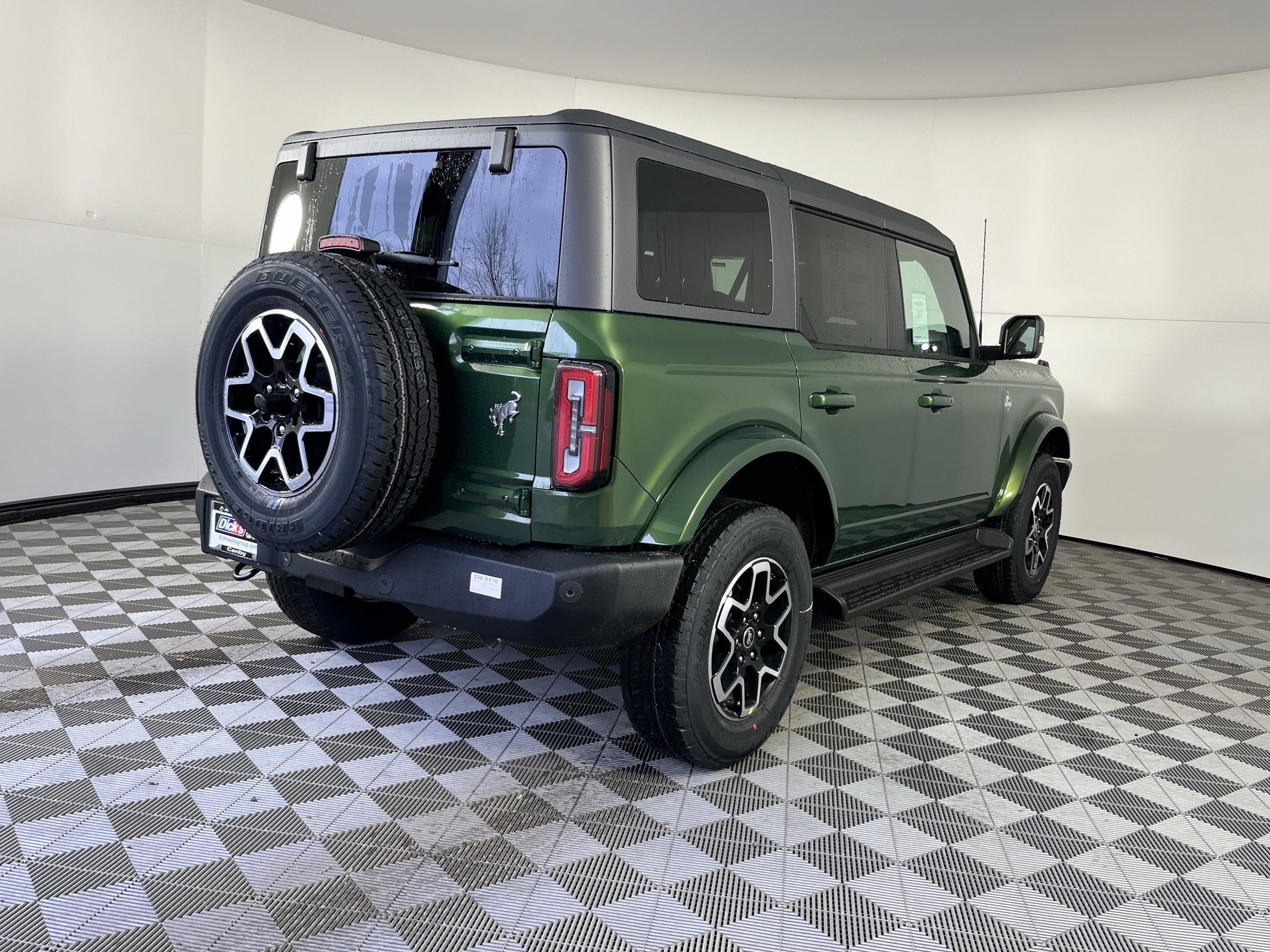 2025 Ford Bronco Outer Banks