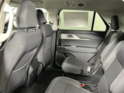 2026 Ford Explorer Active w/100A Pkg 4WD