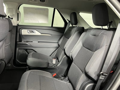 2026 Ford Explorer Active w/100A Pkg 4WD