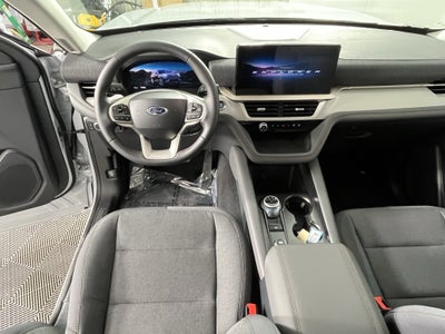 2026 Ford Explorer Active w/100A Pkg 4WD