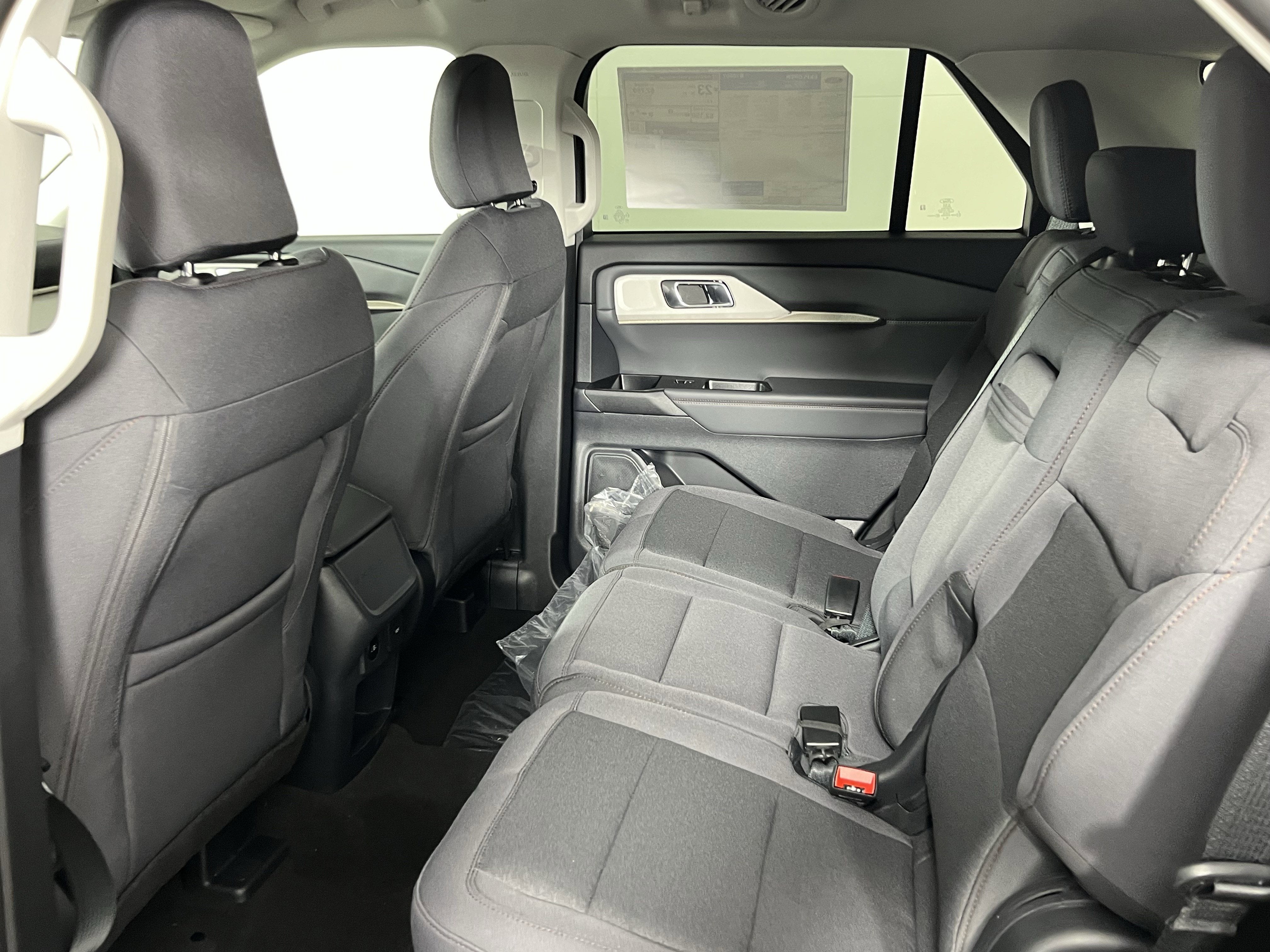 2026 Ford Explorer Active w/100A Pkg 4WD