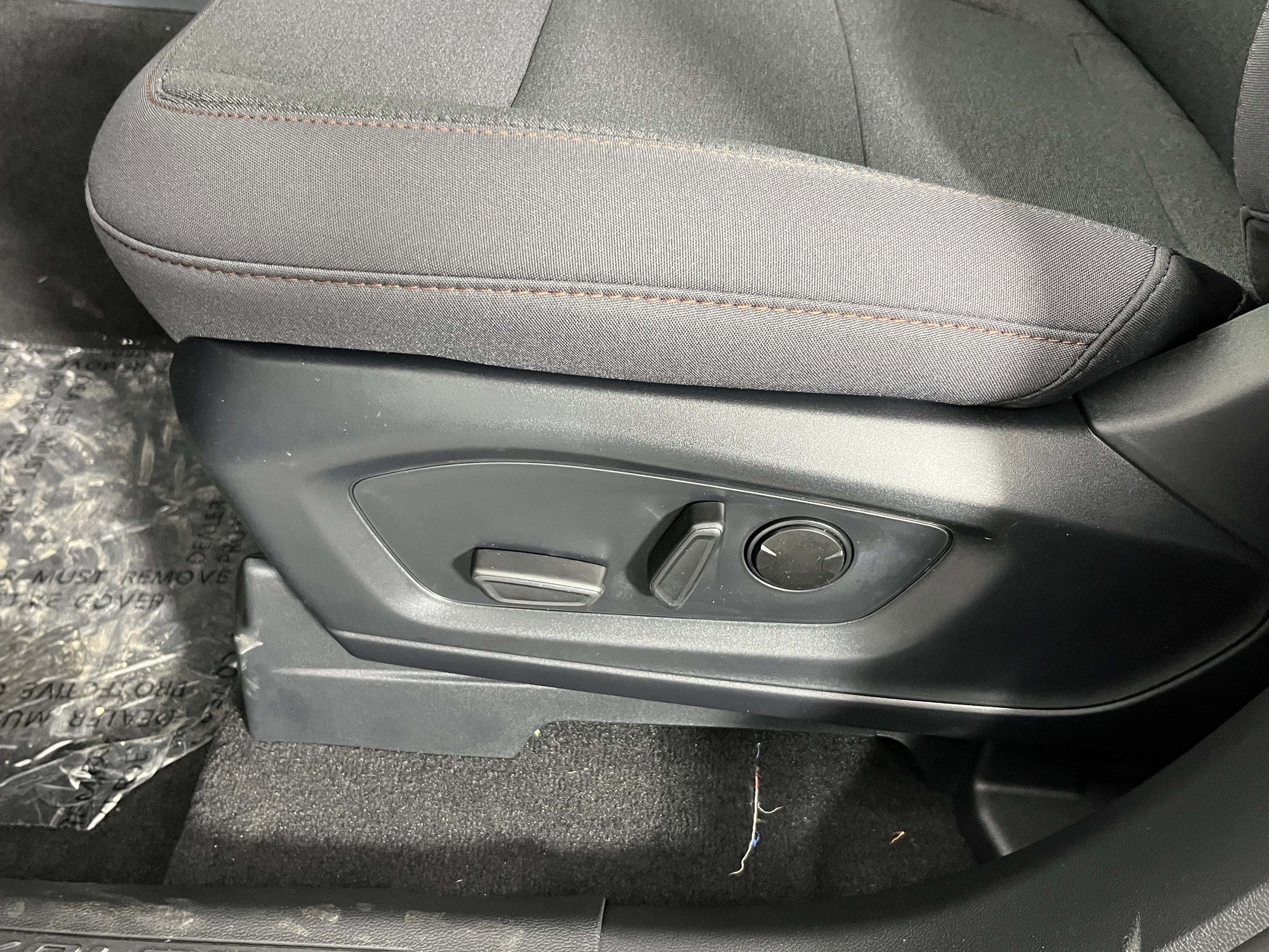 2026 Ford Explorer Active w/100A Pkg 4WD