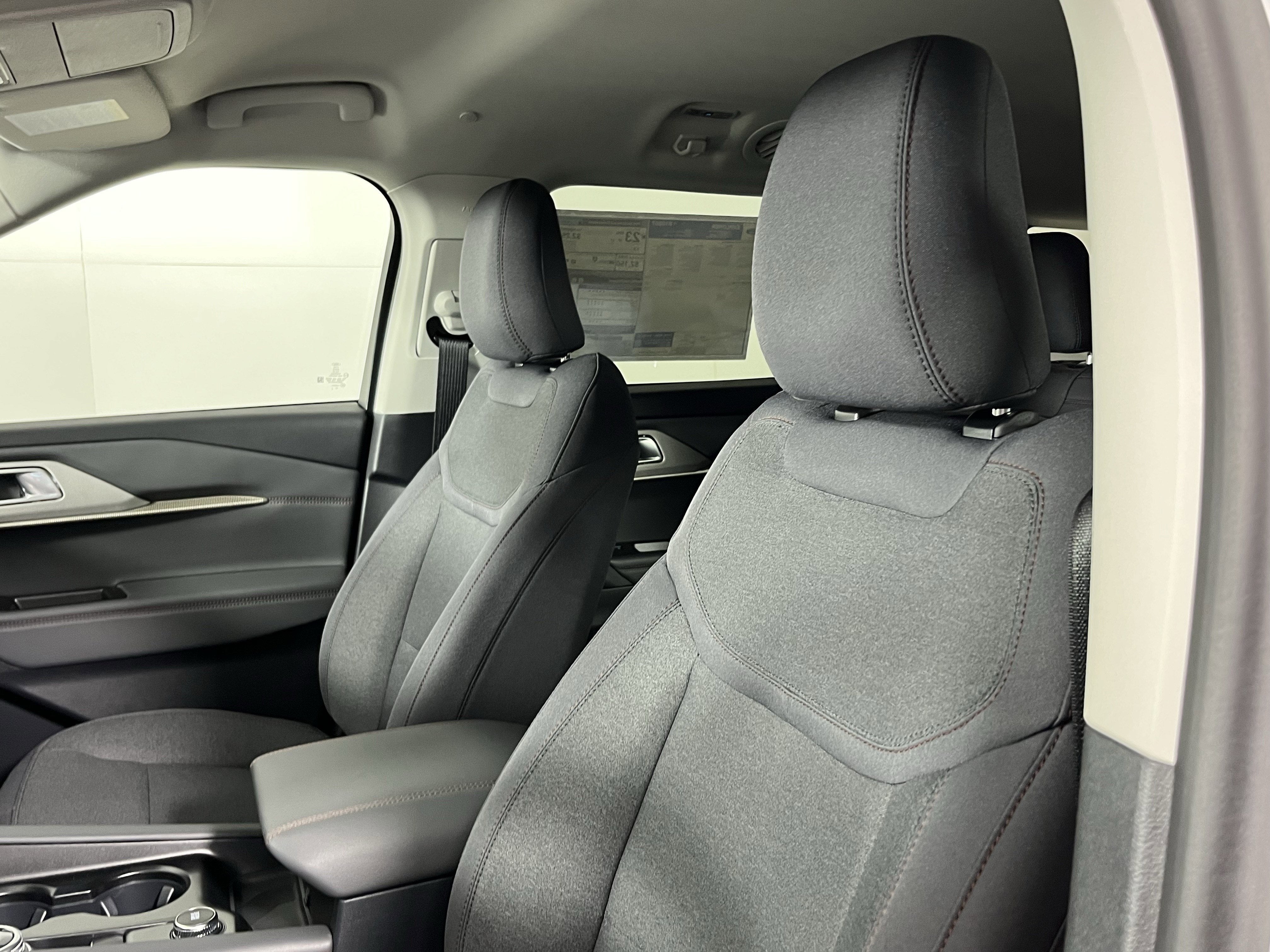 2026 Ford Explorer Active w/100A Pkg 4WD