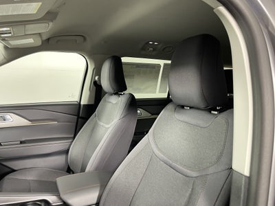 2026 Ford Explorer Active w/100A Pkg 4WD