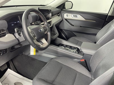 2026 Ford Explorer Active w/100A Pkg 4WD