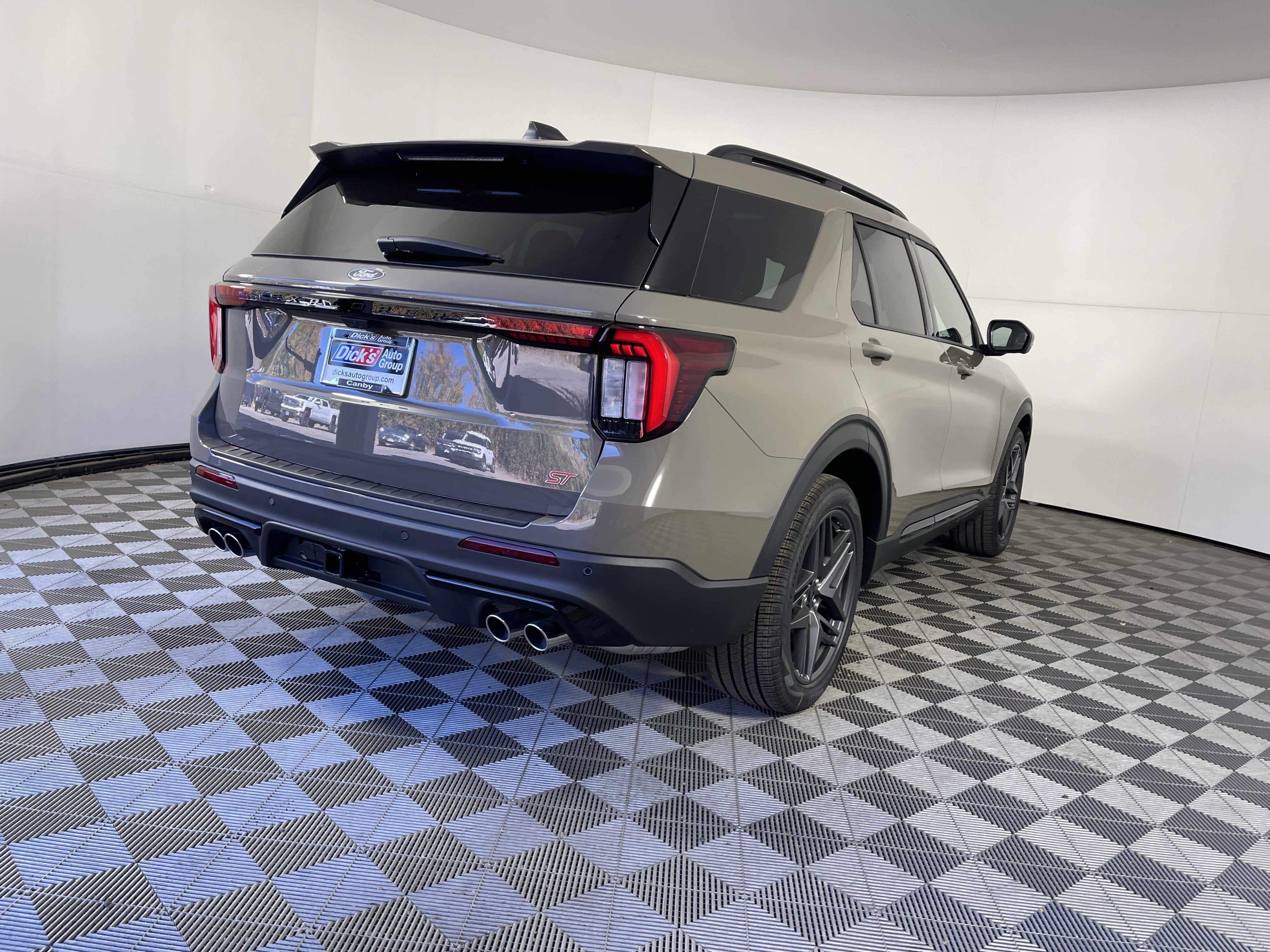 2027 Ford Explorer ST