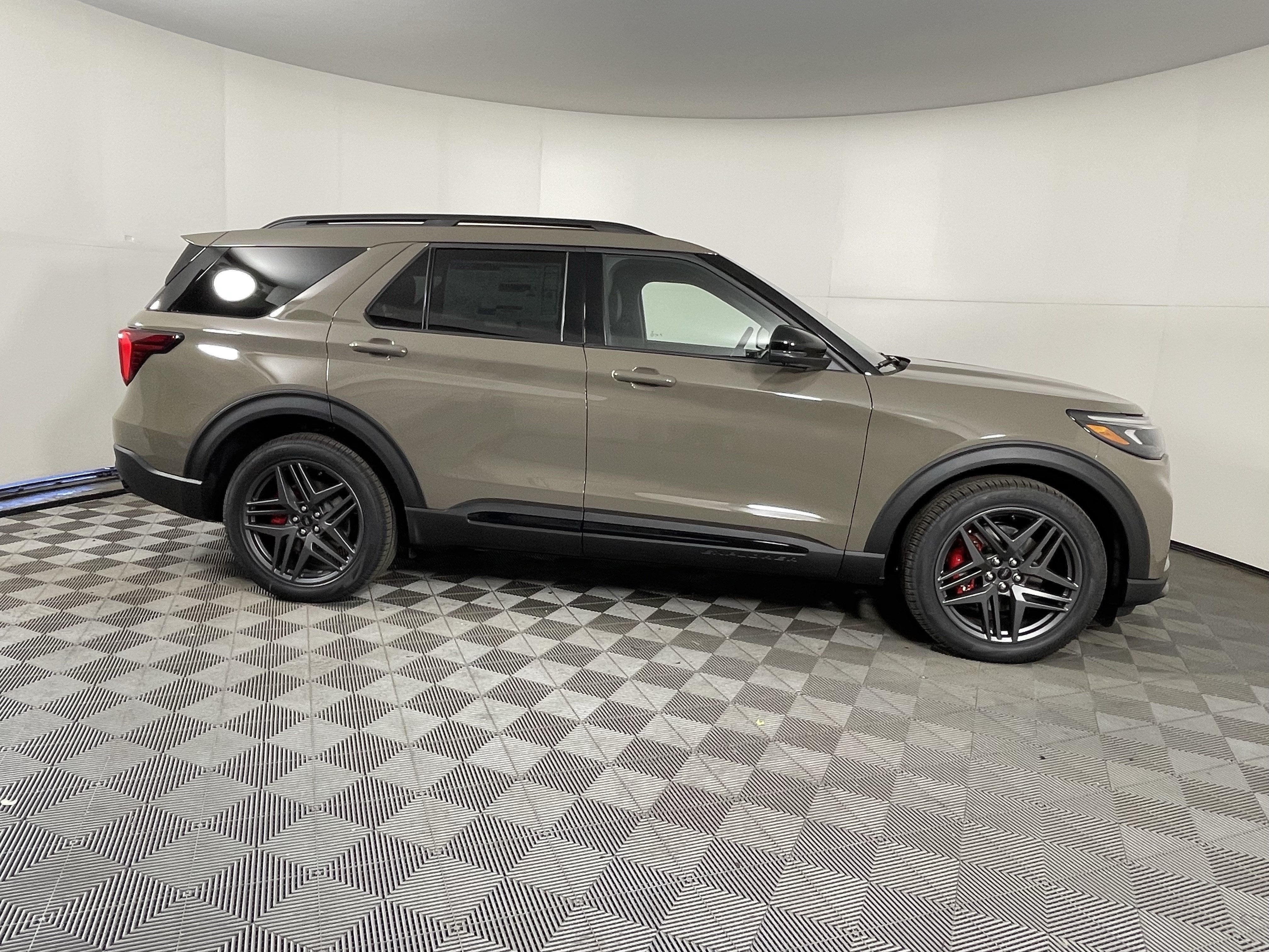 2027 Ford Explorer ST